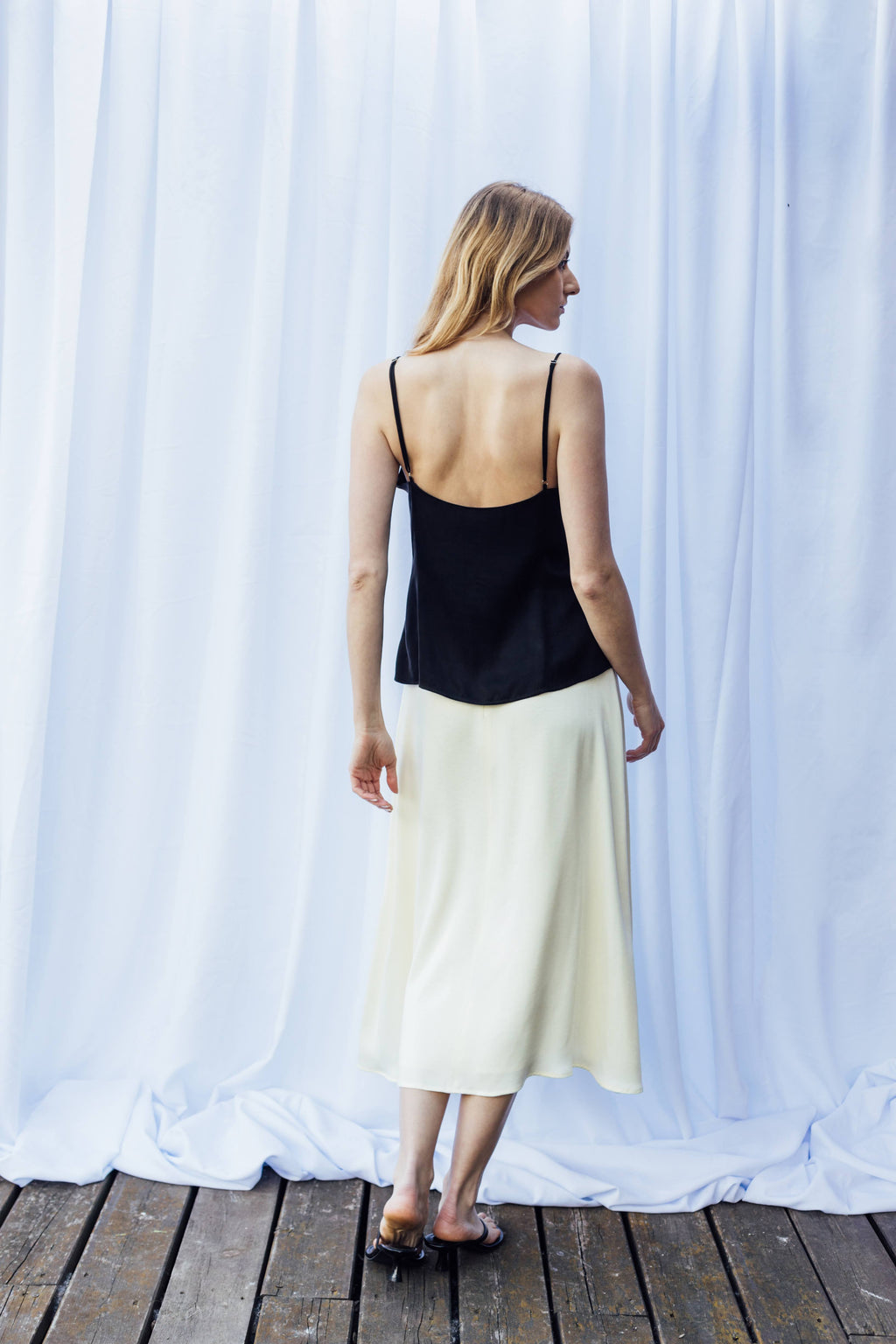 TOP ARAO BLACK