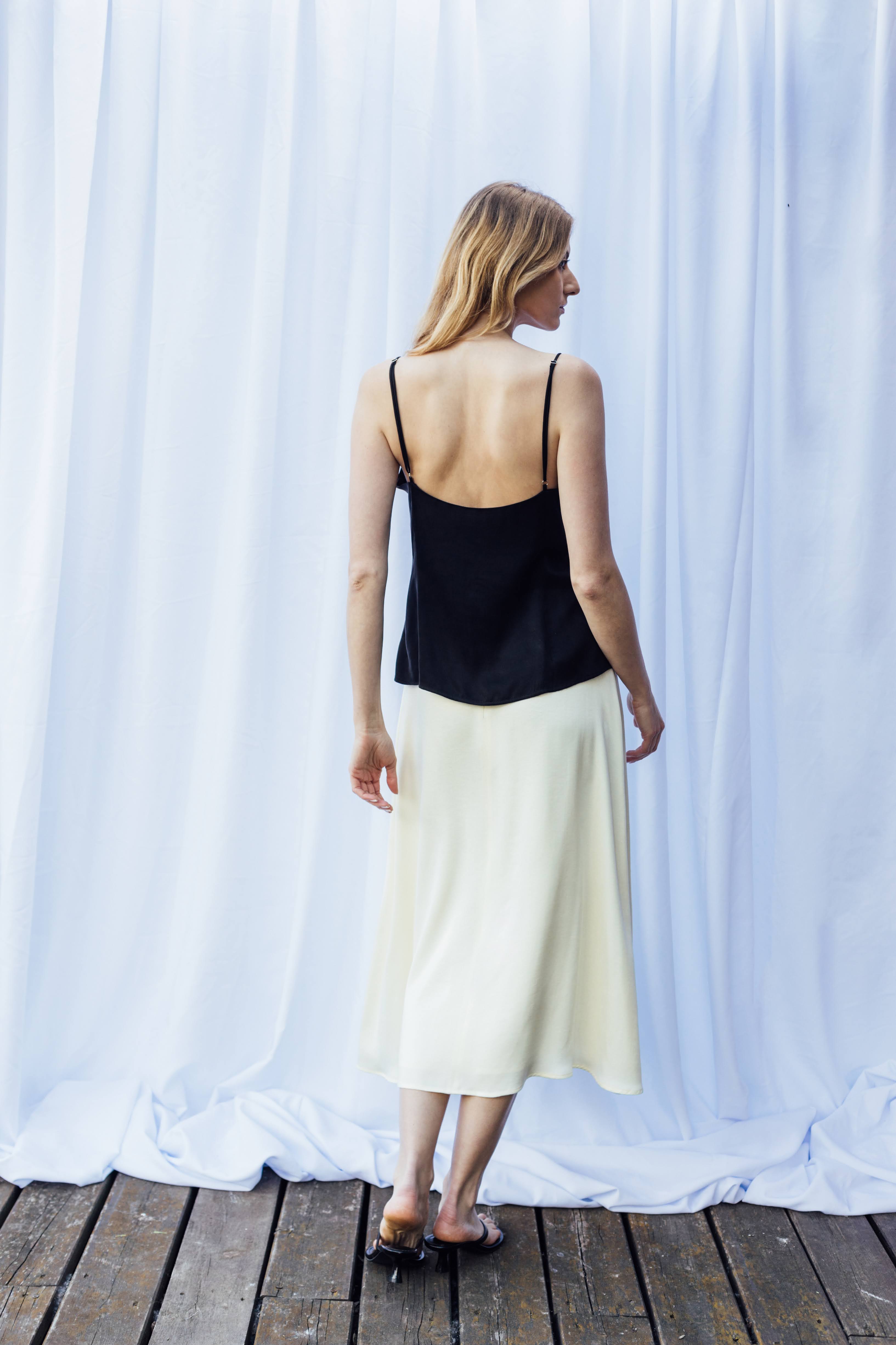 TOP ARAO BLACK
