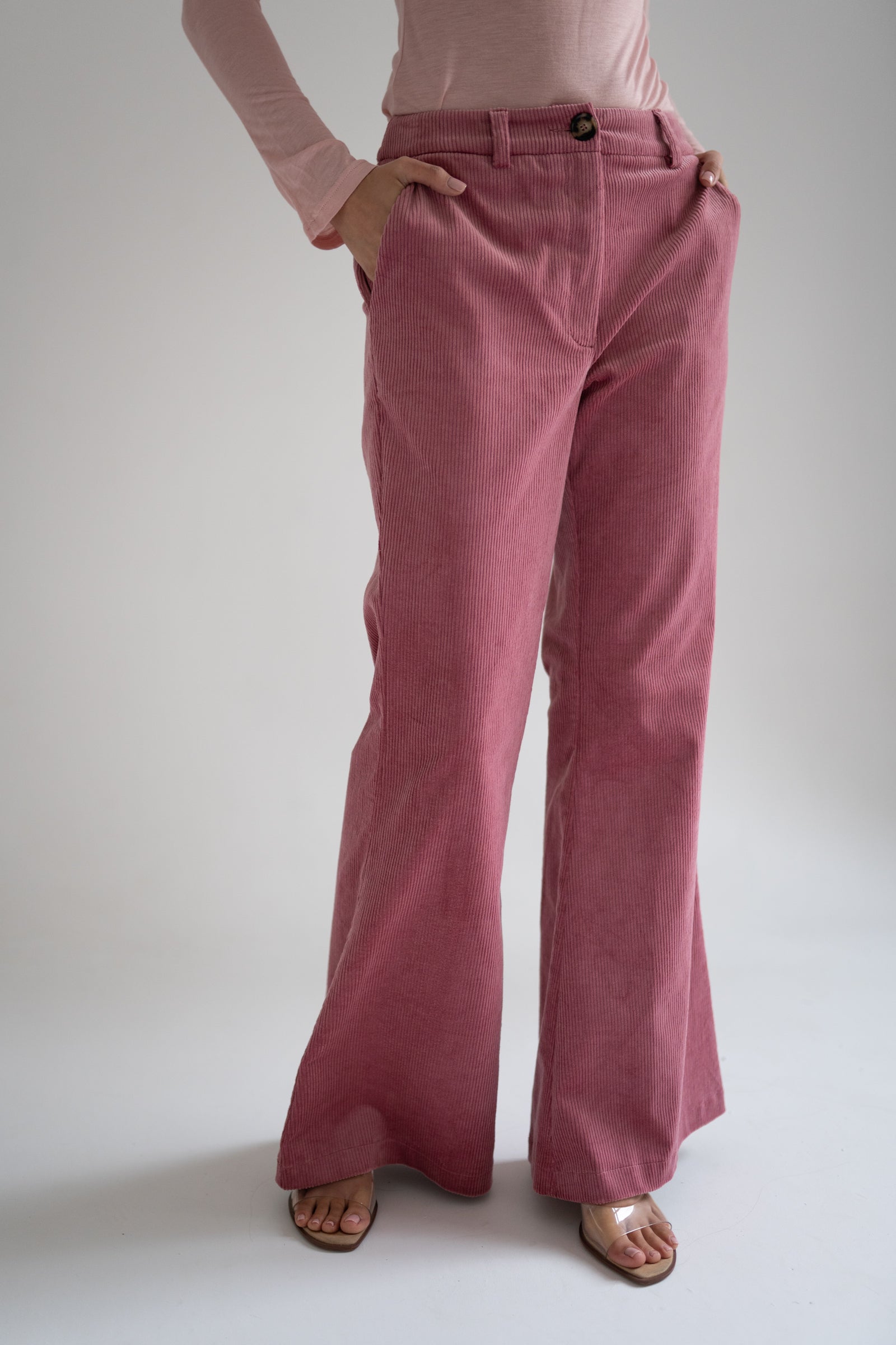 SZTRUKSOWE SPODNIE SAI