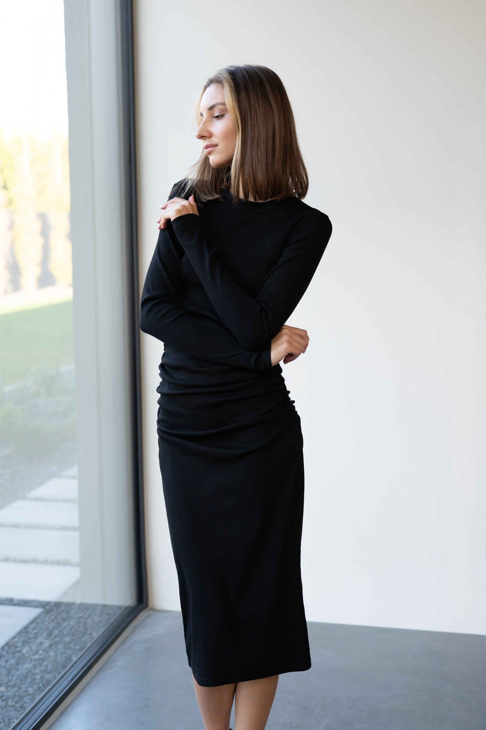 SUKIENKA MIRA BLACK